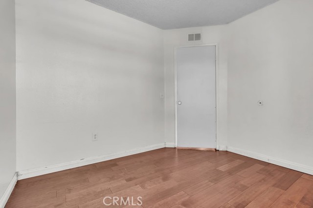 Detail Gallery Image 31 of 43 For 2503 Clarendon Ave, Huntington Park,  CA 90255 - 4 Beds | 2/1 Baths