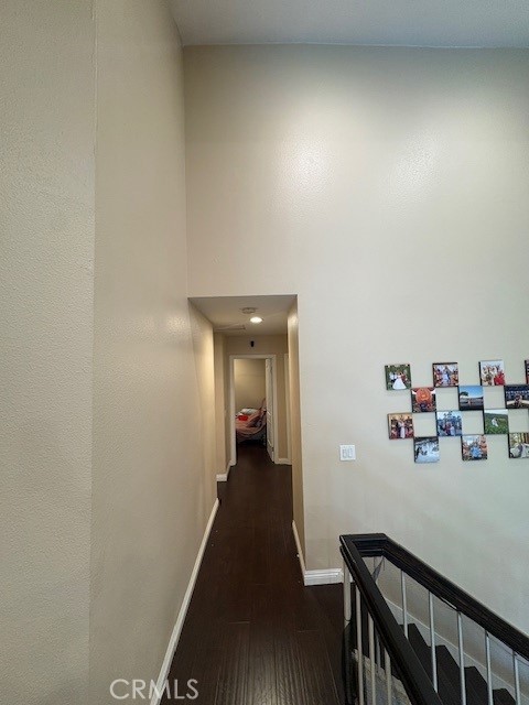 4816 Irongate Lane, Santa Ana CA: https://media.crmls.org/medias/a76c0985-ccb9-4e60-8e58-18646ff19055.jpg