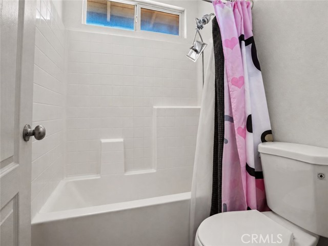 6 Bed Home for Sale in Victorville, California