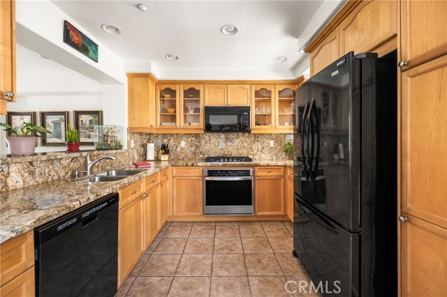 92 Chula Vista, Irvine CA: https://media.crmls.org/medias/a76d4325-0172-4312-bc3e-84aa4859069c.jpg