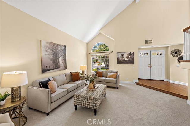 10 Cambridge Court, Coto de Caza CA: https://media.crmls.org/medias/a76d54e1-c6e0-4f64-b4db-f13f8336dde9.jpg