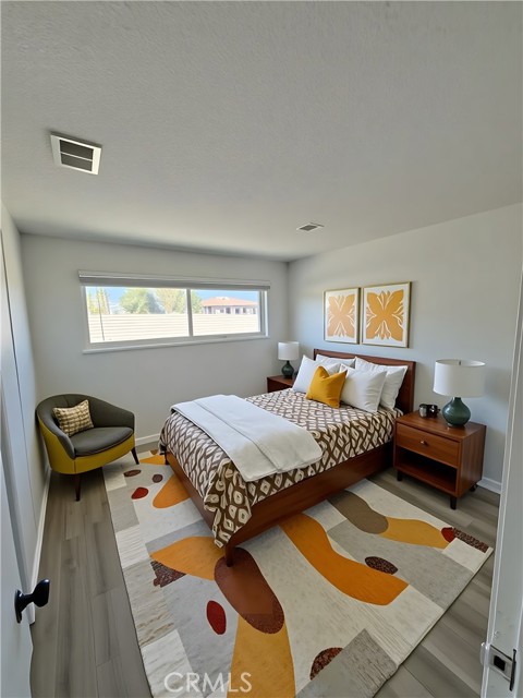 Detail Gallery Image 4 of 5 For 11742 Jacaranda Ave, Hesperia,  CA 92345 - 3 Beds | 1/1 Baths