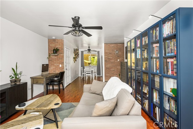6600 Warner Avenue, Huntington Beach CA: https://media.crmls.org/medias/a76e011a-c7bf-4fe9-adb1-898d923330f1.jpg