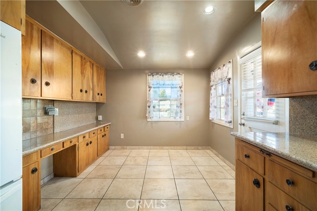 Detail Gallery Image 7 of 45 For 3245 Vista Way, Hemet,  CA 92544 - 4 Beds | 3/1 Baths