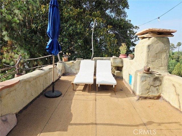 1403 Avon Park, Los Angeles CA: https://media.crmls.org/medias/a76e4555-3425-4213-9892-e65df7b7ed88.jpg