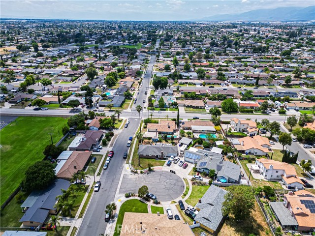 931 N Eucalyptus Avenue, Rialto CA: https://media.crmls.org/medias/a76f2425-25e1-483a-b93a-f083d2a1c492.jpg