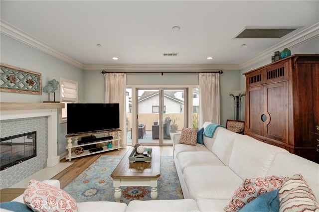 Detail Gallery Image 21 of 62 For 504 N Juanita Ave #B,  Redondo Beach,  CA 90277 - 3 Beds | 2/1 Baths