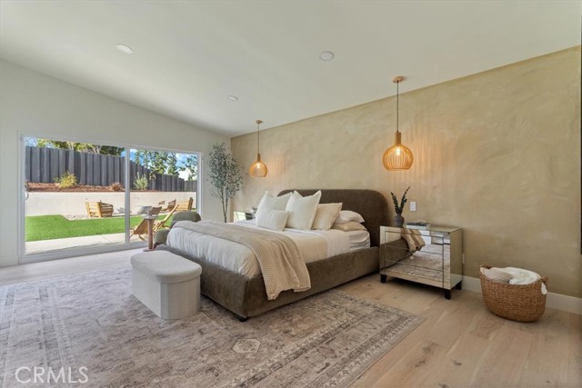 Detail Gallery Image 33 of 52 For 23755 Clarendon, Woodland Hills,  CA 91367 - 4 Beds | 3 Baths