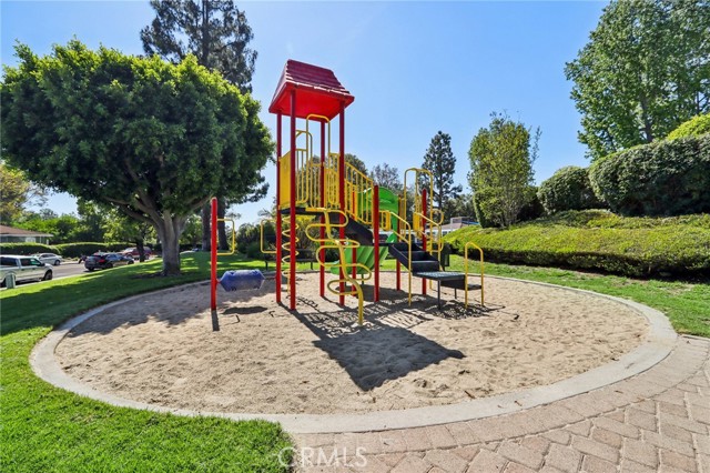 Detail Gallery Image 23 of 25 For 22944 via Pimiento, Mission Viejo,  CA 92691 - 3 Beds | 1/1 Baths