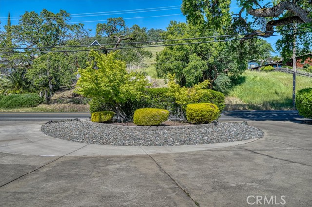 3790 Lakeshore Boulevard, Lakeport CA: https://media.crmls.org/medias/a773c7f5-bc14-4d15-b144-1076fc9696d1.jpg