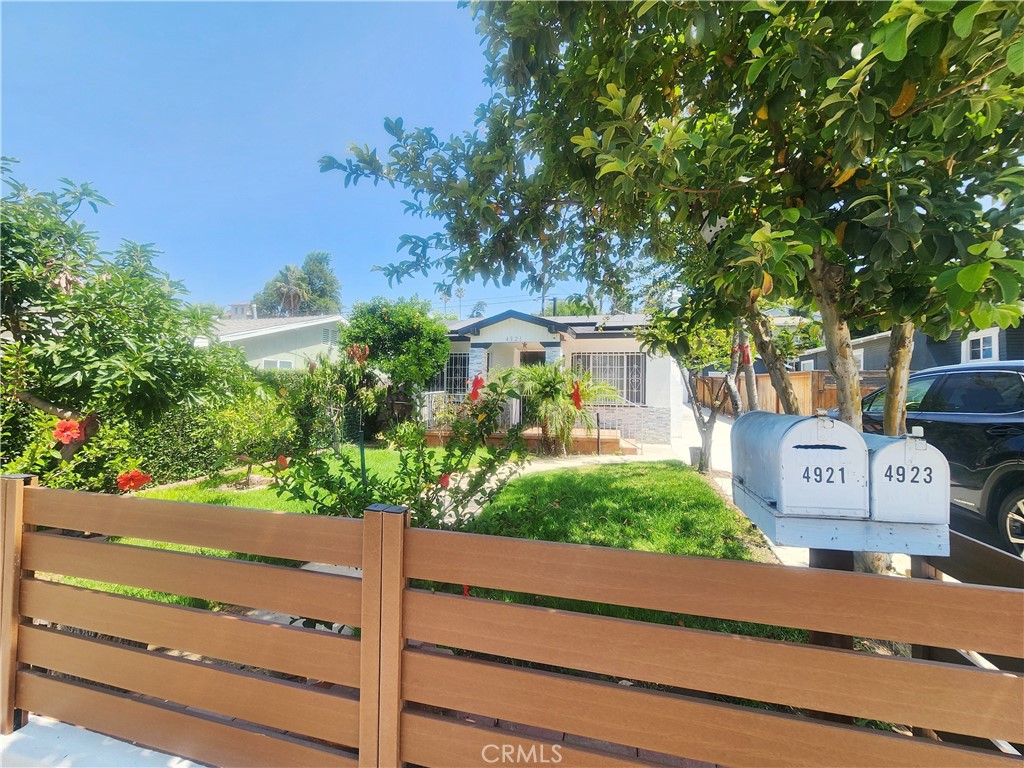 4923 Stratford Road