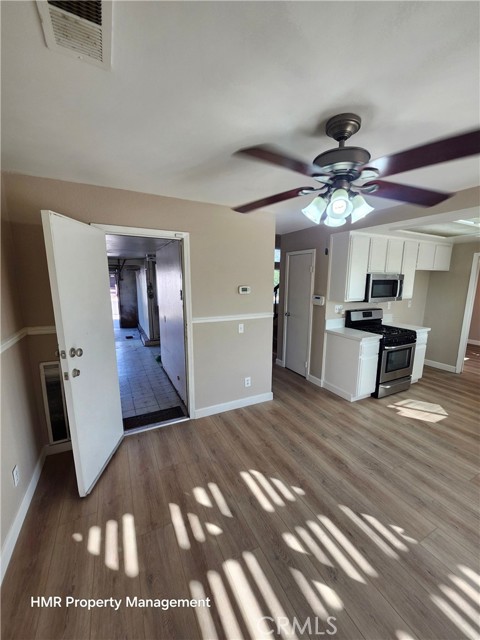 Detail Gallery Image 27 of 34 For 12123 Champlain St, Moreno Valley,  CA 92557 - 3 Beds | 2/1 Baths