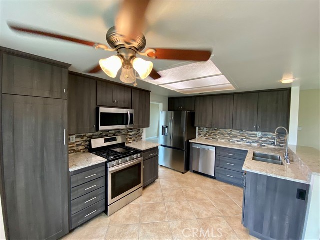 22817 Sweet Pea Circle, Moreno Valley CA: https://media.crmls.org/medias/a777fe3b-0263-49a4-938b-fb55c5a90149.jpg