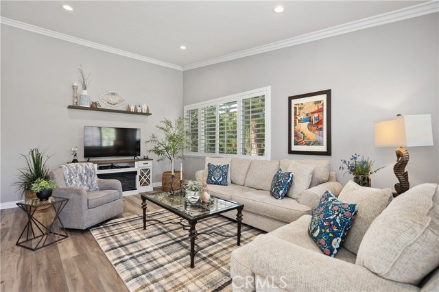 Detail Gallery Image 3 of 37 For 713 Avenida Majorca #B, Laguna Woods,  CA 92637 - 2 Beds | 1/1 Baths