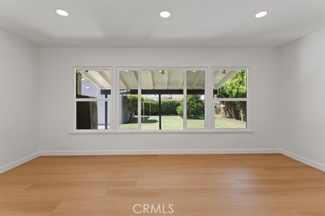 749 S 2nd Avenue, Covina CA: https://media.crmls.org/medias/a7786b57-8e7d-4c11-a6d0-2bda7c822fa4.jpg
