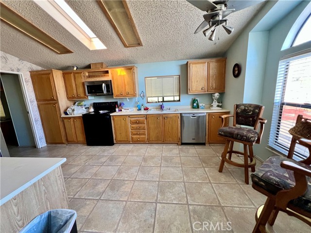 Detail Gallery Image 5 of 25 For 24515 California Ave #28,  Hemet,  CA 92545 - 2 Beds | 2 Baths