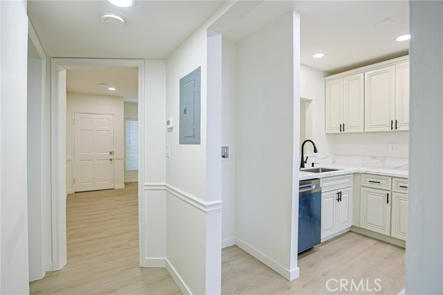 Detail Gallery Image 28 of 41 For 4109 W 5th #F2,  Santa Ana,  CA 92703 - 2 Beds | 2 Baths