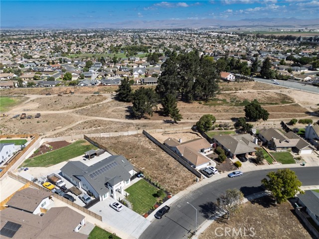 Detail Gallery Image 6 of 11 For 827 Firefox Dr, Santa Maria,  CA 93455 - – Beds | – Baths