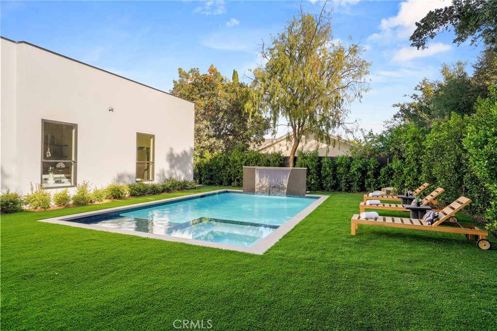 A77A7Ec5 7E40 46A0 Aa31 E6D9954C7E4D 17040 Mooncrest Drive, Encino, Ca 91436 &Lt;Span Style='BackgroundColor:transparent;Padding:0Px;'&Gt; &Lt;Small&Gt; &Lt;I&Gt; &Lt;/I&Gt; &Lt;/Small&Gt;&Lt;/Span&Gt;