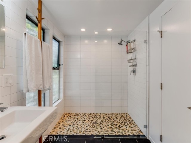 1750 La Luna Court, San Luis Obispo CA: https://media.crmls.org/medias/a77adbaf-95dd-445b-9e62-2c2ddd09c1df.jpg