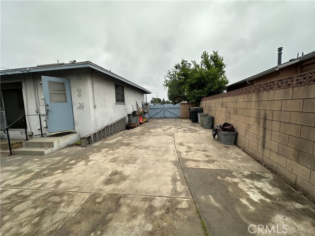 Image 21 of 34 For 863 Vanhorn Avenue