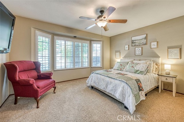6442 N Gentry Avenue, Fresno CA: https://media.crmls.org/medias/a77bc980-7aa8-4cc3-a52e-f72ff18e1113.jpg