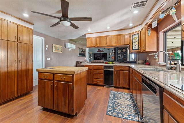 8212 E Avenue H, Lancaster CA: https://media.crmls.org/medias/a77be875-aba6-4aa5-b121-11a71fadeb7d.jpg