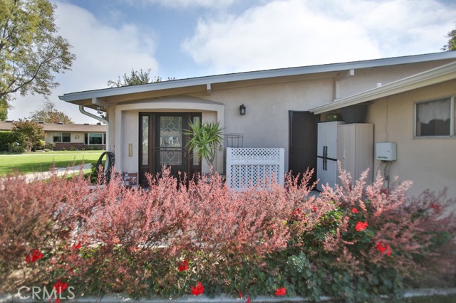 Detail Gallery Image 3 of 30 For 13100 Shawnee Ln 280a,  Seal Beach,  CA 90740 - 2 Beds | 2 Baths