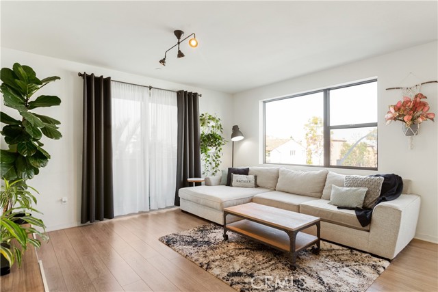 Detail Gallery Image 1 of 1 For 612 E Carson St #301,  Carson,  CA 90745 - 3 Beds | 2 Baths