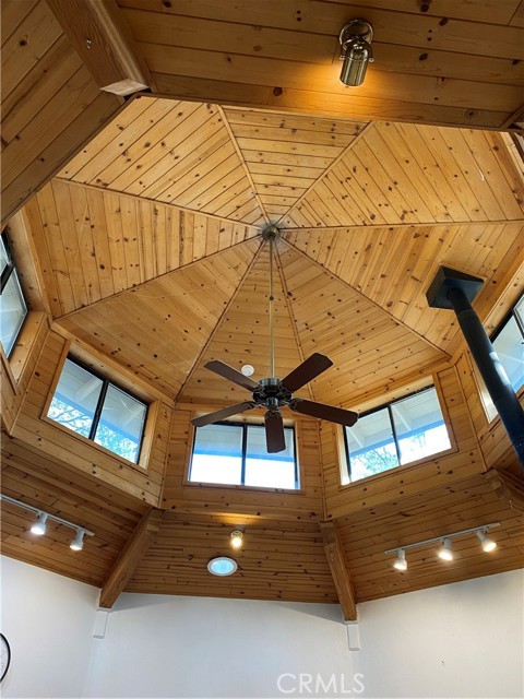 29503 Spence Lane, Tollhouse CA: https://media.crmls.org/medias/a77cb622-bf21-4f91-a3d6-eb94f0e4df4d.jpg