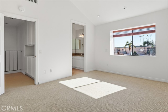 Detail Gallery Image 13 of 26 For 105 N El Molino St #E,  Alhambra,  CA 91801 - 2 Beds | 2/1 Baths