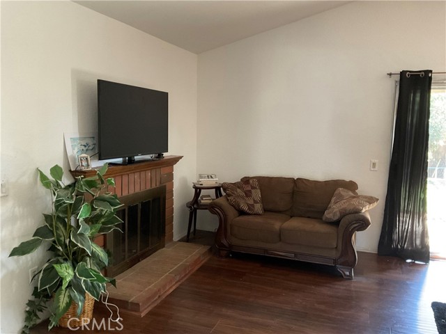 Detail Gallery Image 8 of 23 For 25851 Coriander Ct, Moreno Valley,  CA 92553 - 2 Beds | 1 Baths