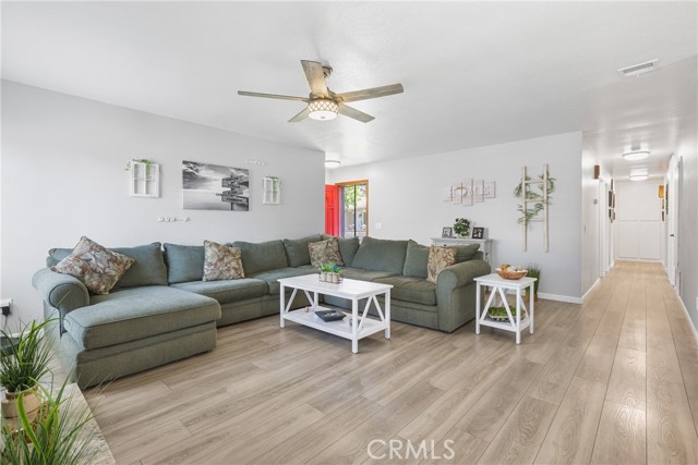 2951 S Plainfield Place, Ontario CA: https://media.crmls.org/medias/a77e5aa1-705d-4523-ac3b-5af2066e0de8.jpg