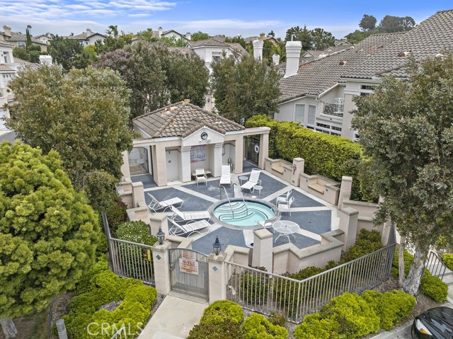 137 Shorebreaker Drive, Laguna Niguel CA: https://media.crmls.org/medias/a77f178c-df9f-4836-aa35-49b05e33027d.jpg