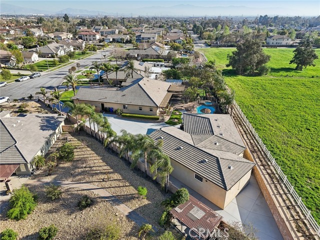 6822 Foxtail Court, Rancho Cucamonga CA: https://media.crmls.org/medias/a77f65a3-4e57-49ba-aa14-22809ec9e55e.jpg