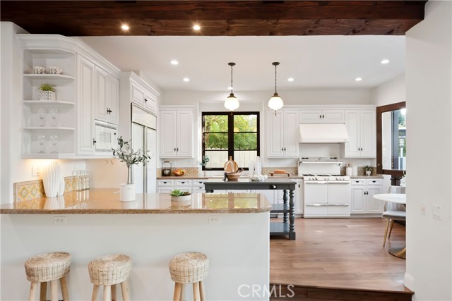 1725 Oak Avenue, Manhattan Beach, California 90266, 4 Bedrooms Bedrooms, ,4 BathroomsBathrooms,Residential,Sold,Oak,SB21251679