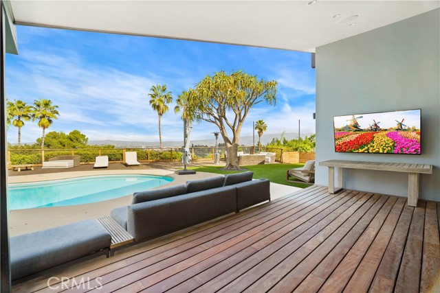 Detail Gallery Image 42 of 65 For 11308 Dona Teresa Dr, Studio City,  CA 91604 - 5 Beds | 4 Baths