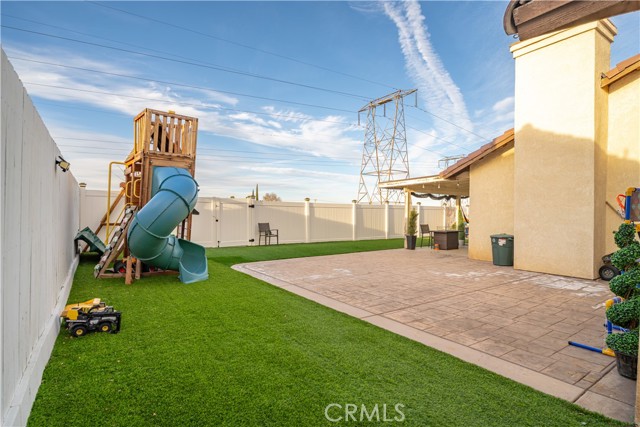 Detail Gallery Image 22 of 34 For 15634 via Cartagena, Hesperia,  CA 92345 - 3 Beds | 2 Baths