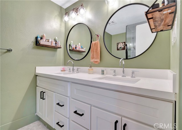 Detail Gallery Image 13 of 21 For 2447 Young Ave, Thousand Oaks,  CA 91360 - 4 Beds | 2 Baths
