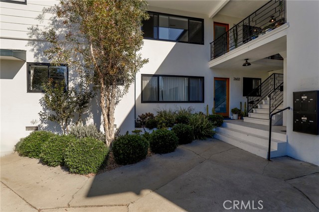 Detail Gallery Image 1 of 17 For 2604 1/2 Stoner Ave, Los Angeles,  CA 90064 - 1 Beds | 1 Baths