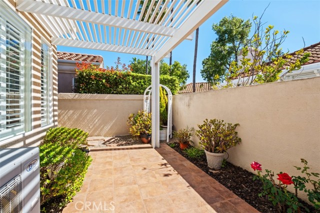 Detail Gallery Image 25 of 38 For 21522 Andorra, Mission Viejo,  CA 92692 - 2 Beds | 2/1 Baths