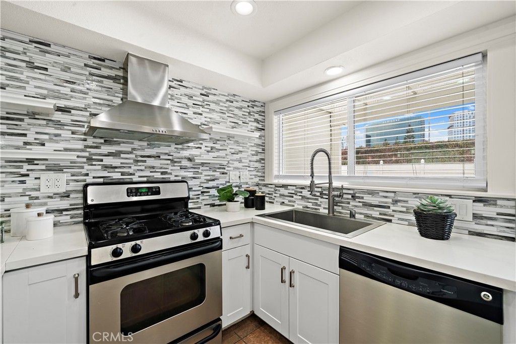 MLS #OC26139737 image #11