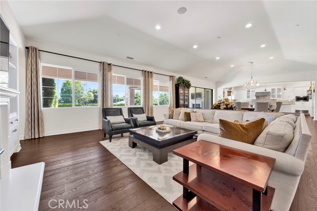 538 Francesca Lane, Glendora CA: https://media.crmls.org/medias/a78330bf-6ace-48d6-b655-5627fd4d5180.jpg