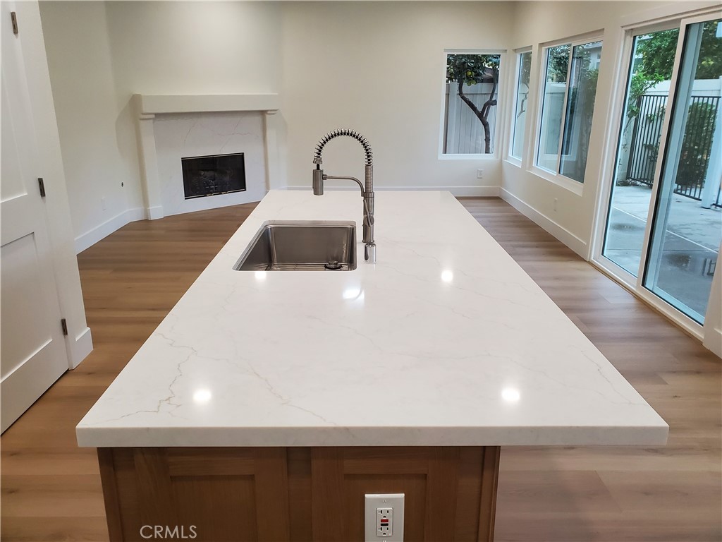 MLS #OC25261942 image #7