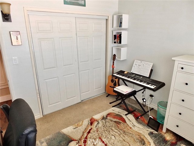 Detail Gallery Image 16 of 26 For 4640 Hazelnut Ave, Seal Beach,  CA 90740 - 4 Beds | 2 Baths