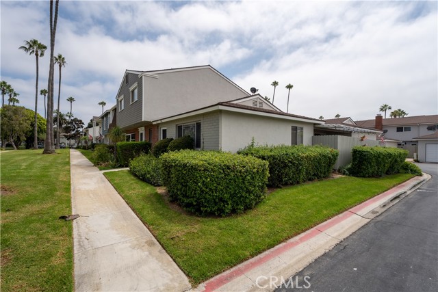 Image 3 for 8115 Woolburn Dr, Huntington Beach, CA 92646