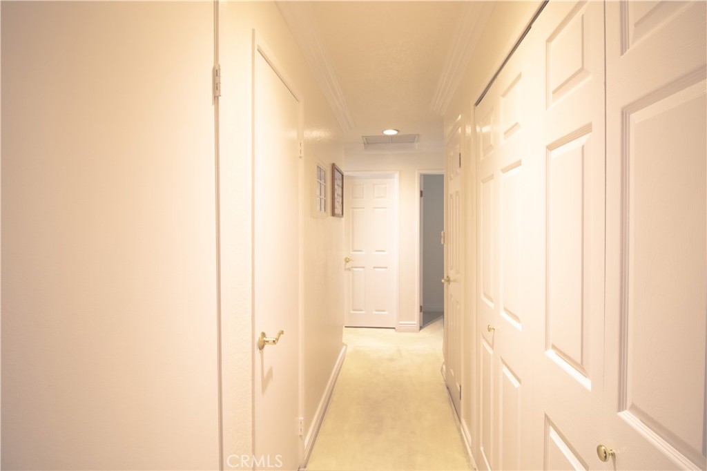 https://media.crmls.org/medias/a7863de8-e6ab-4a55-9311-01a285cccacc.jpg?preset=X-Large