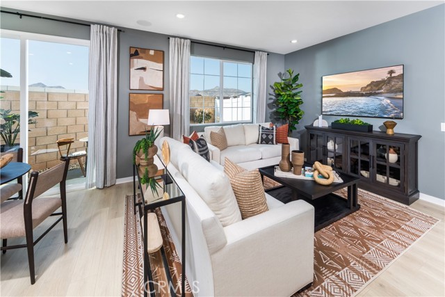 Detail Gallery Image 5 of 13 For 32659 Ventura Ln, Winchester,  CA 92596 - 3 Beds | 2/1 Baths