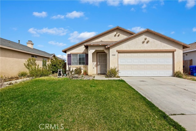 Detail Gallery Image 1 of 1 For 13323 Merry Oaks St, Victorville,  CA 92392 - 3 Beds | 2 Baths
