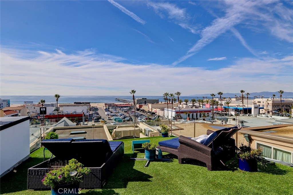 1045 Manhattan Avenue, Hermosa Beach, CA 90254